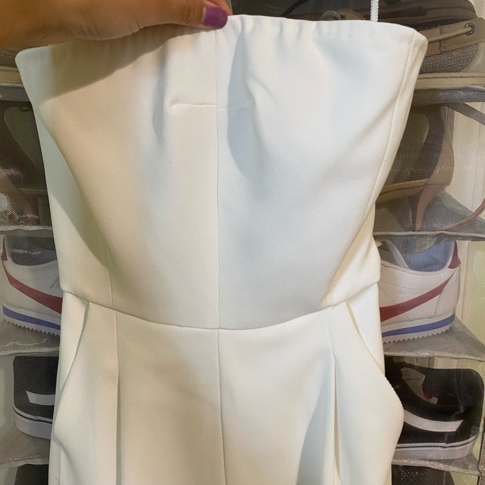 WHITE BOUTIQUE JUMPSUIT w/ POCKETS